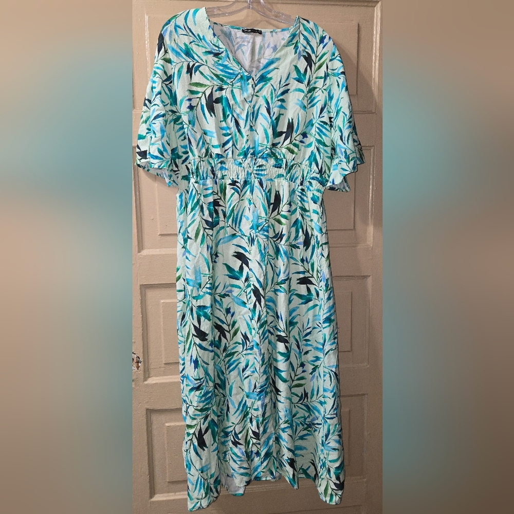 Defacto Leaf Print V-Neck Faux Button Maxi Short Sleeve Dress EUC